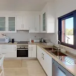 Villa Malmequer By Fhr Private Quarteira